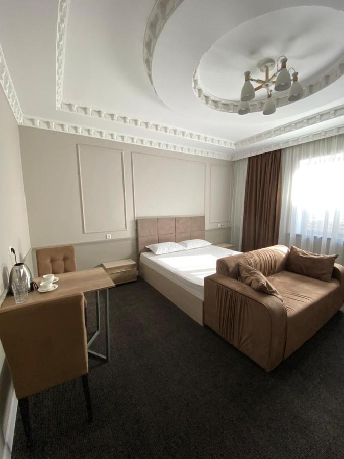 Sapphire Hotels タラズ エクステリア 写真
